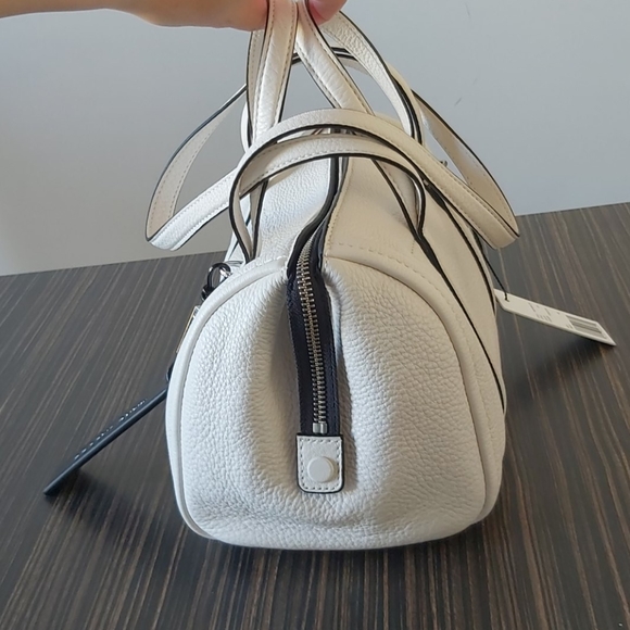 Marc Jacobs white leather purse - Picture 2 of 6